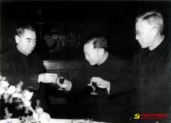 19621ܶ(li)дƼߵľƕ(hu)ϣƌW(xu)X(qing)УԴ